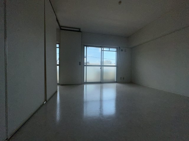 マンション外堀川の居間・リビング