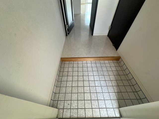 マンション外堀川の玄関