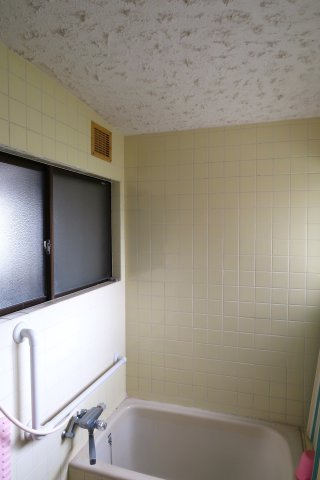 米子市旗ヶ崎３丁目5　中古住宅の浴室
