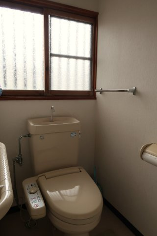 米子市旗ヶ崎３丁目5　中古住宅のトイレ