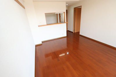 【居間・リビング】 | ヴェルデュール・カー