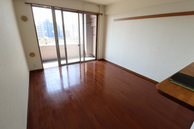 【居間・リビング】 | ヴェルデュール・カー