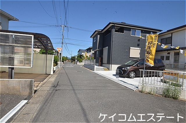サンプルの前面道路含む現地写真|現地１０／２接道状況