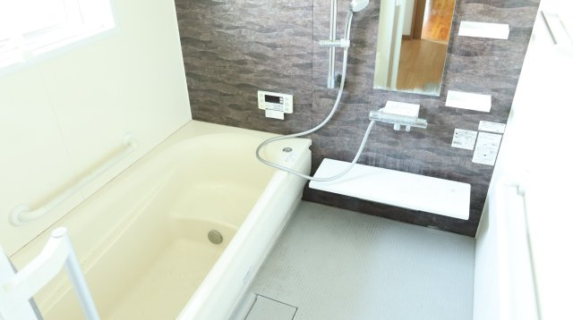 【住居付店舗】常盤の浴室