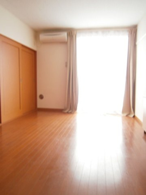 【居間・リビング】 | サンヒルズ | 同タイプ室内