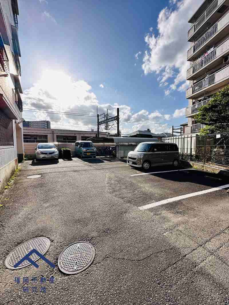 ロータリープラザ二日市の駐車場