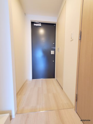 バウスフラッツ新大阪　仲介手数料無料の玄関