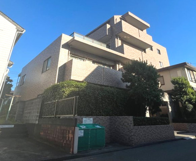 【外観】 | メイフェア大倉山西 | 総戸数20戸、1996年6月築、管理人は日勤勤務につき管理体制良好です♪