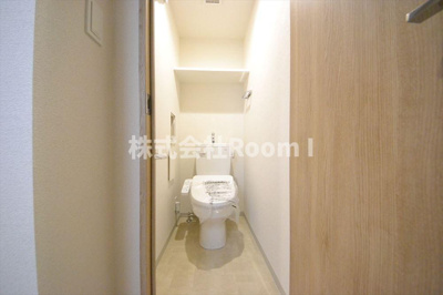 【トイレ】 | プレサンス堺筋本町エグゼブラン | 清潔感のあるトイレです