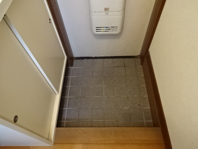 アーバン城見の玄関