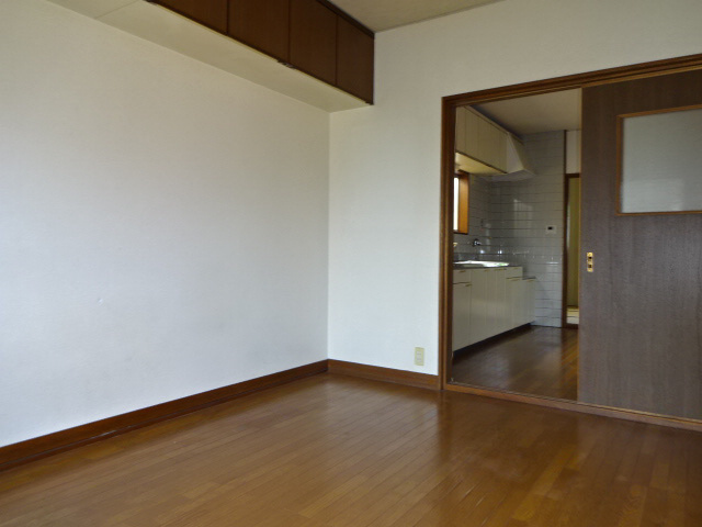 アーバン城見の居間・リビング