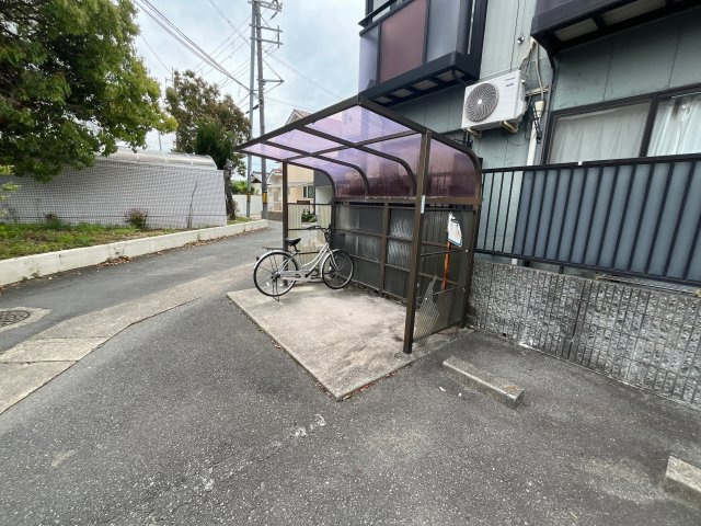 エステートピアセルベイユの駐車場