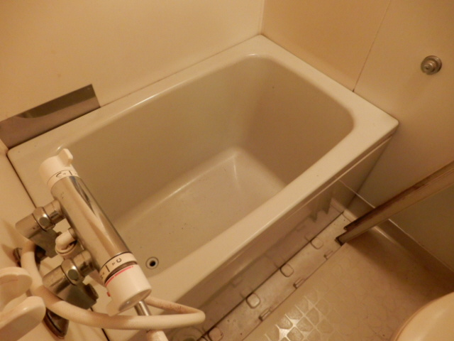 東辻井ハイツの浴室