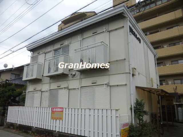 東辻井ハイツの外観