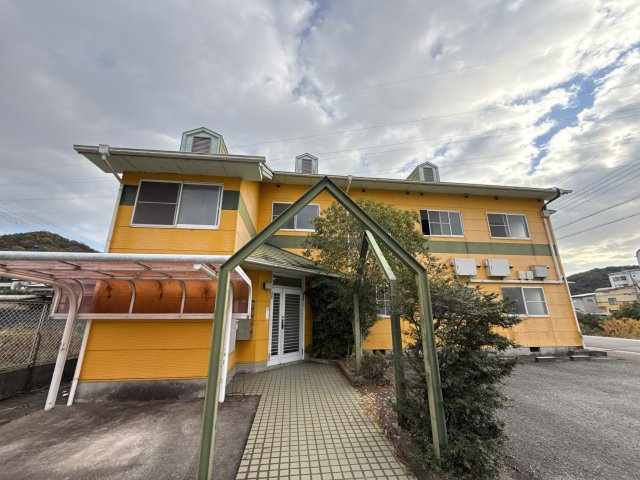 Uマンションの外観