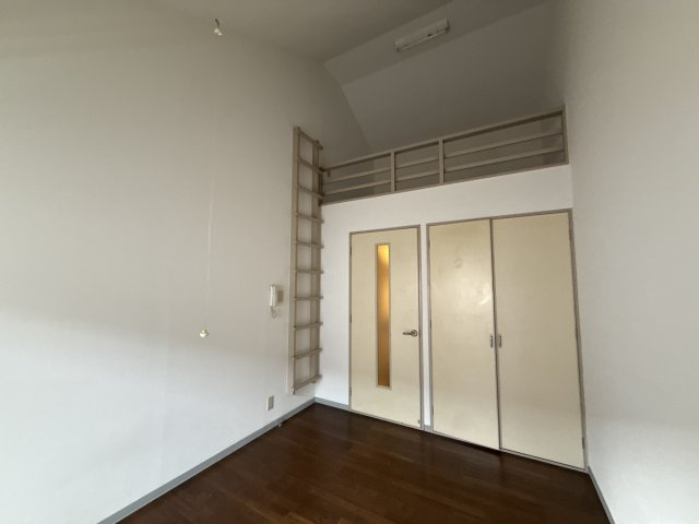 Uマンションの居間・リビング