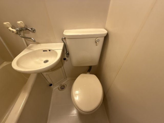 Uマンションのトイレ