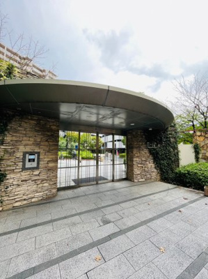 【エントランス】 | ビープレイスD棟 | エントランスです。