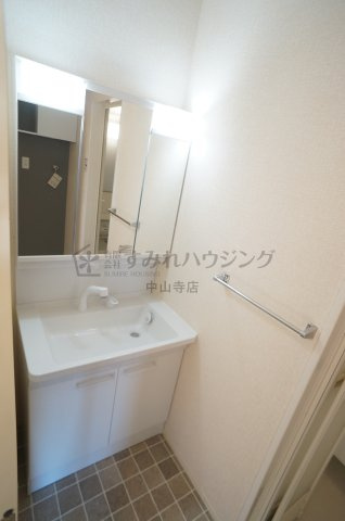 ヴィラソレアーダ中野　C棟の洗面所