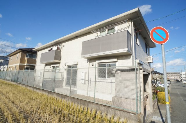 ヴィラソレアーダ中野　C棟の外観