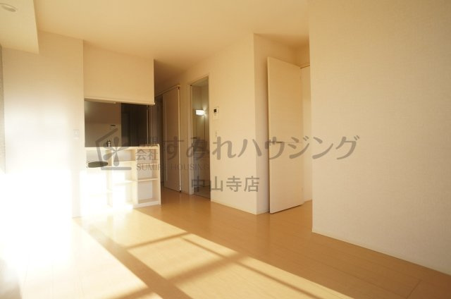 ヴィラソレアーダ中野　C棟の居間・リビング