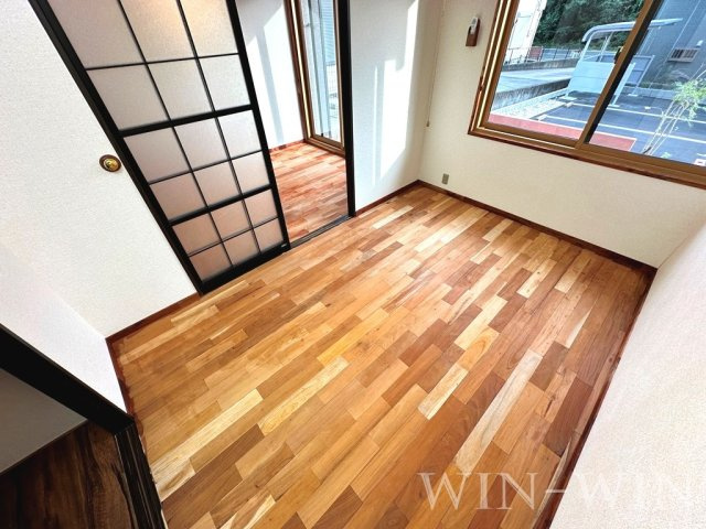 ユトリロ芦原駅の寝室