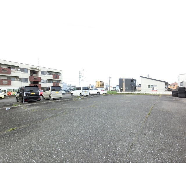 中鶉3丁目126番駐車場の外観
