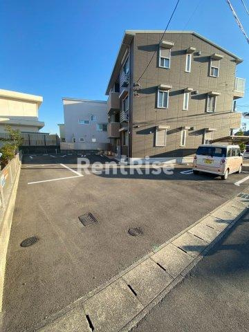 N Field（ｴﾇ ﾌｨｰﾙﾄﾞ）の駐車場