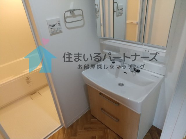 エルグランド久留米の洗面所|明るい洗面所です