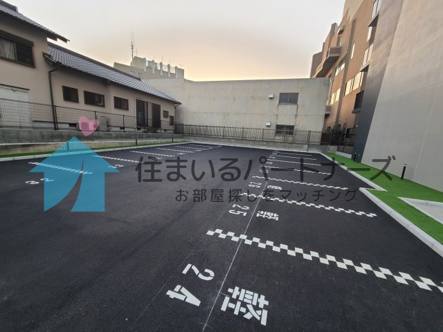 エルグランド久留米の駐車場|カースペースがあります