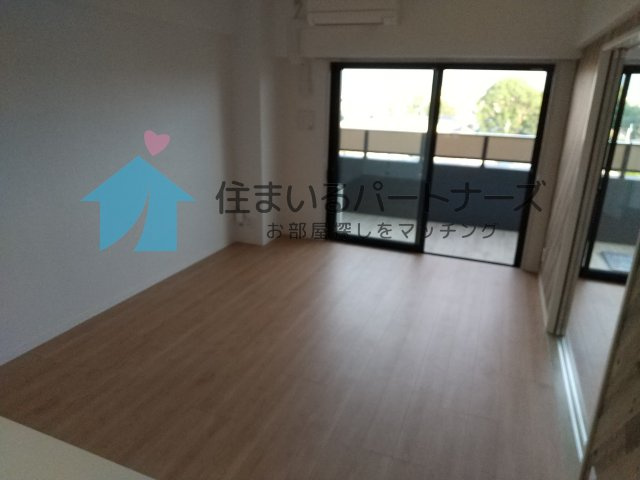 エルグランド久留米の居間・リビング|使いやすい居間です