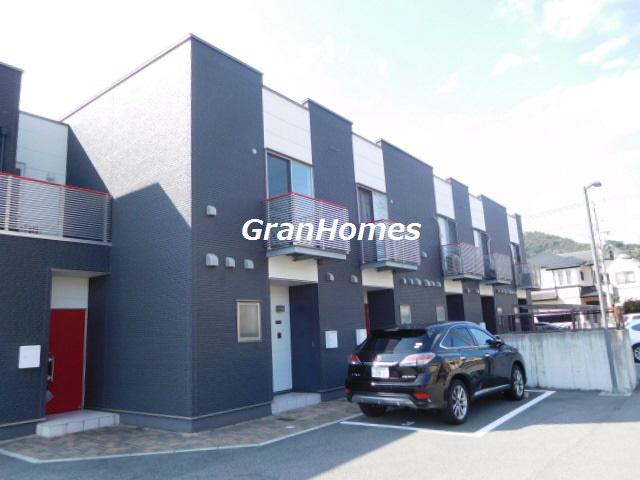 OA FLAT西庄WESTⅠの外観