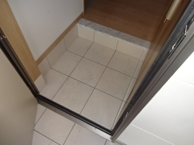 OA FLAT西庄WESTⅠの玄関