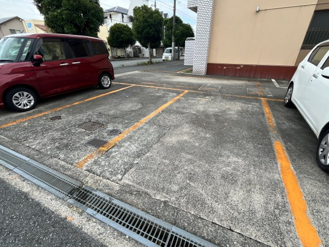 ブエナビスタ姫路の駐車場