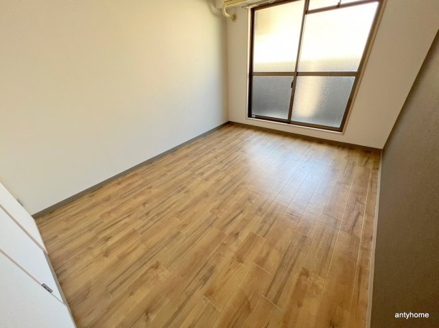 プレミアム福島　仲介手数料無料の洋室