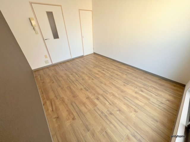 プレミアム福島　仲介手数料無料の寝室