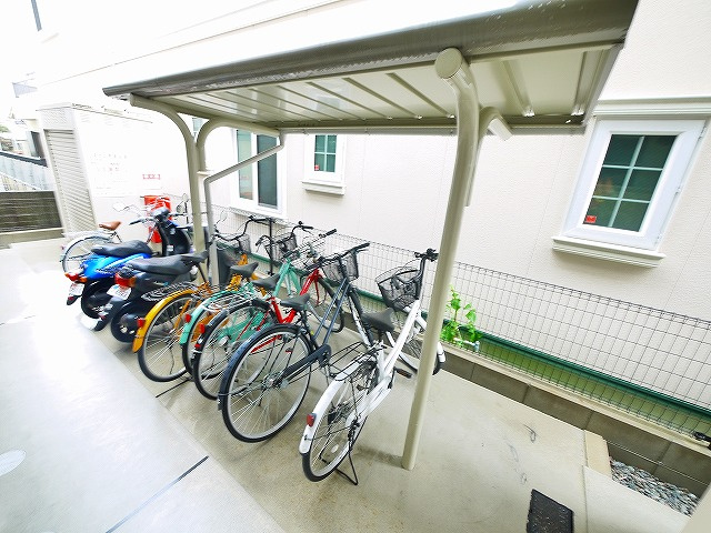 レオパレスプレミエ　エトワールのその他共用部分|自転車置き場