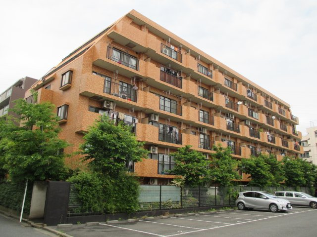 ライオンズマンション日吉南の外観