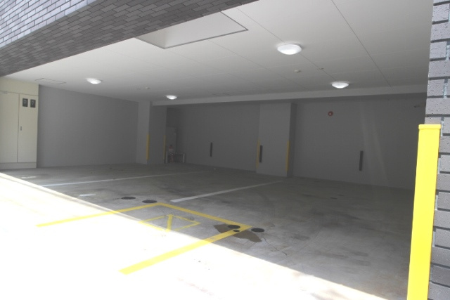 J-PLACE東町の駐車場|駐車場があるので、車を買う予定の方も安心です