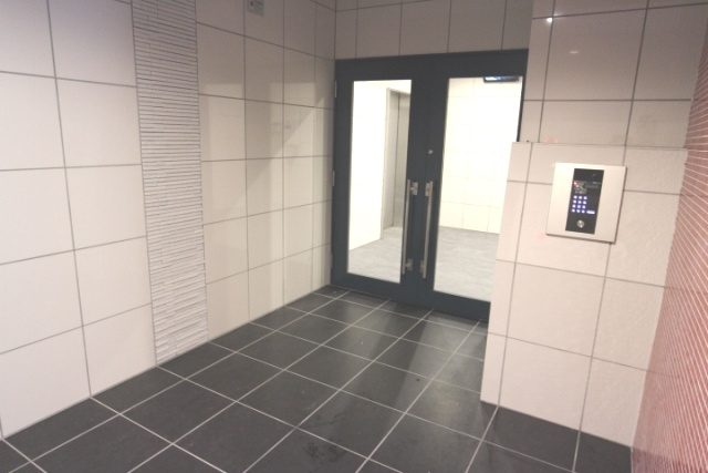 J-PLACE東町のロビー|建物の内部です