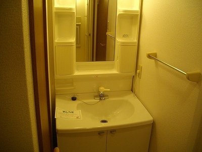 【洗面所】 | グリーンホーム | 脱衣スペースもあります