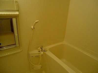 【浴室】 | グリーンホーム | 落ち着いた空間のお風呂です