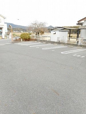【駐車場】 | セレンディピティ | 駐車場完備です