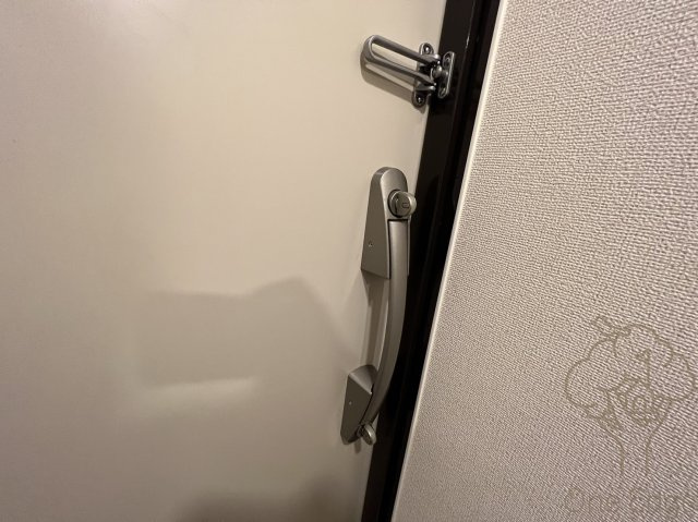 ART NAGARAの玄関