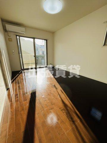 ジュエルズコートの居間・リビング