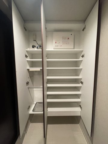 クレヴィアタワー御堂筋本町の玄関|※建物内別間取参考写真
