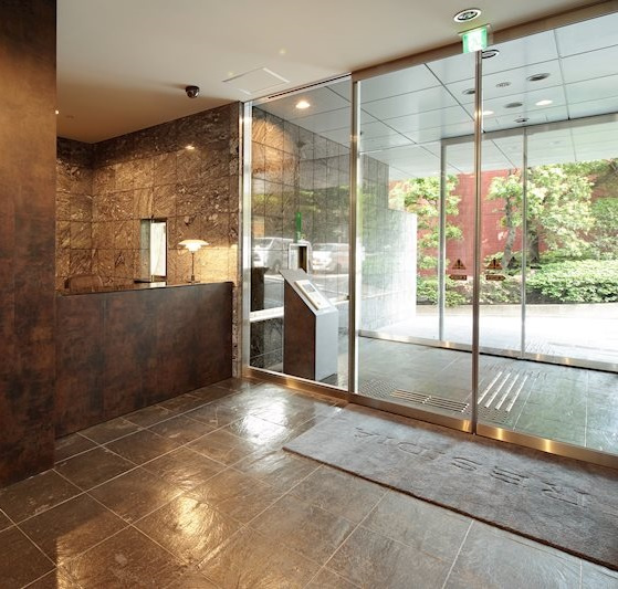 港区西麻布４丁目の賃貸マンションのその他|入口