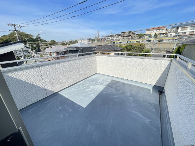 南花園２丁目戸建てのバルコニー|スカイバルコニー