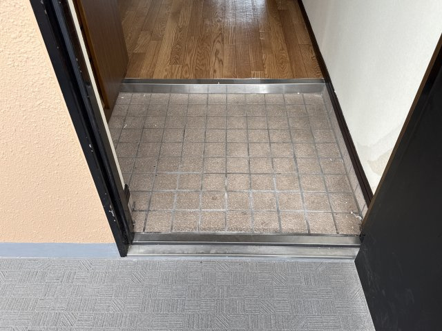 サンヴェール坊垣の玄関