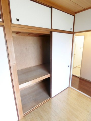 ヴィラ貴瀬2号館の収納